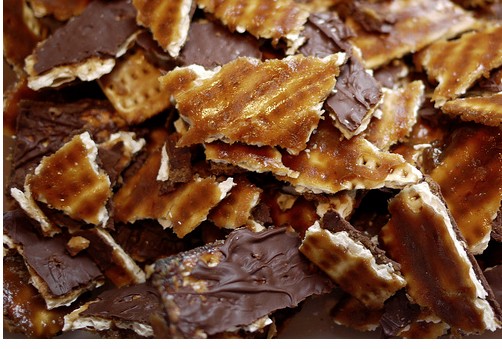 Chocolate Toffee matzo recipe