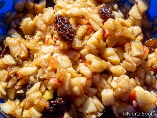 An apple, raisin, walnut and honey charoset recipe