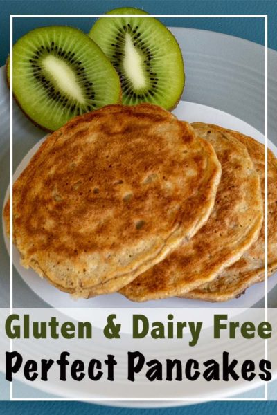 Banana gluten-free pancakes with kiwifruit