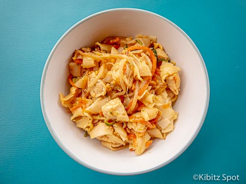 bowl of gluten free pad thai