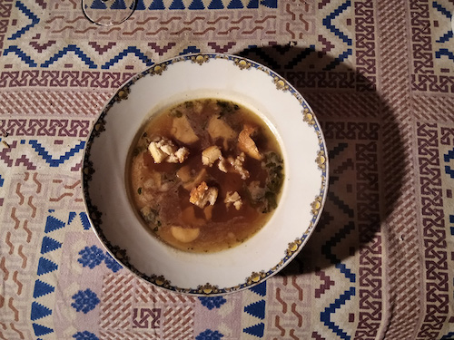 Bowl of vegetarian petcha soup