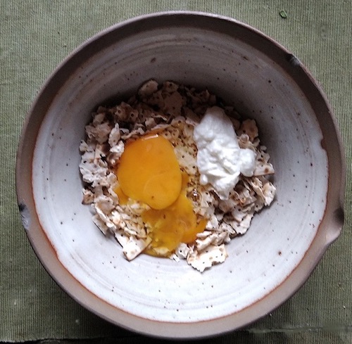 Ingredients for fried matzo in a bowl