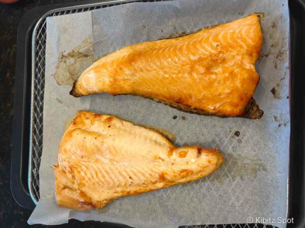 air fryer smoked salmon on top and regular air fried salmon on the bottom