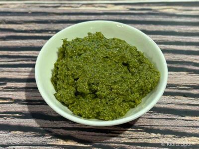 Vegan cashew pesto